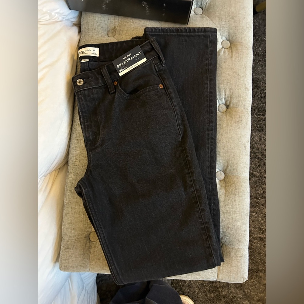 Abercrombie & Fitch Women's Black Straight Leg Jeans